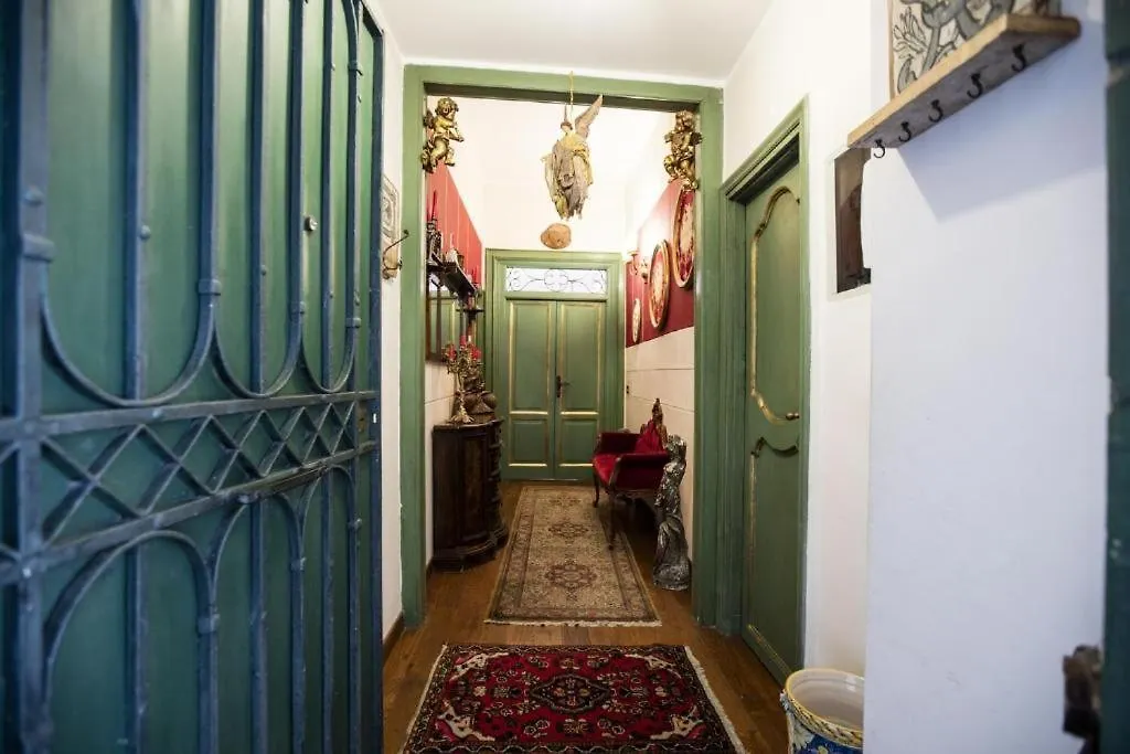 Palazzo Viola Suite Panoramica Palermo 0*,  Italien